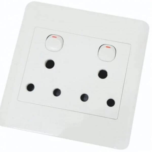 2 x 16A Switched Double Power Socket with Cover Plate