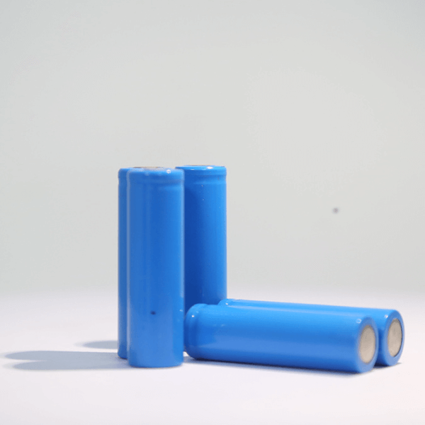 3.7V 2200mAh 18650 Rechargeable Lithium-Ion Battery